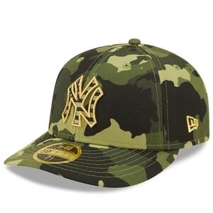 EUC New Era New York Yankees Camo 2022 Armed Forces Day On Field Snap Back Hat